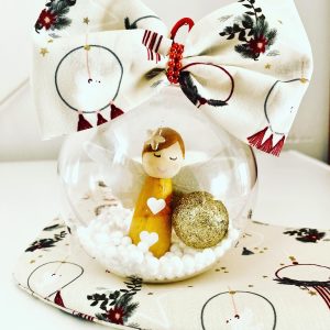 Bola grande navideña